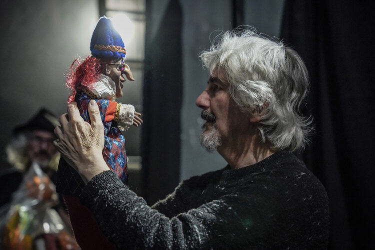 10 La Libelula Dorada